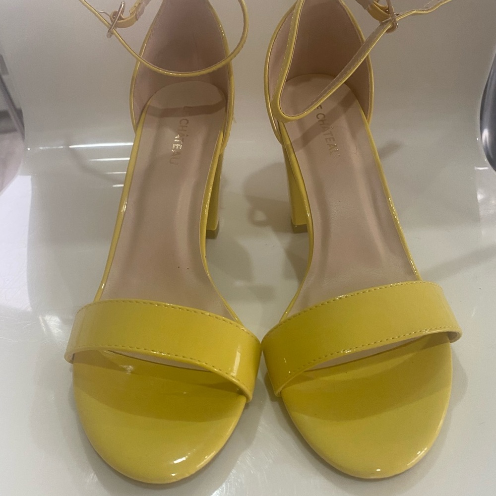 Le Chateau Yellow Patent Strappy Sandals - Size 37